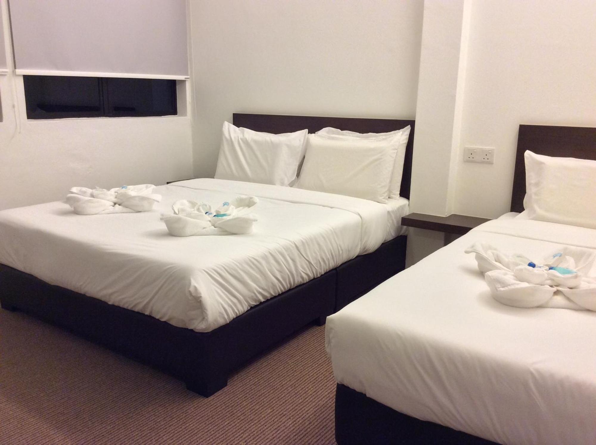 Hotel Raub Since 1968 Zimmer foto